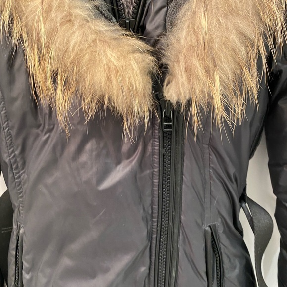 Used women’s Rudsak jacket, size small, extremely warm winter jacket - Picture 11 of 11